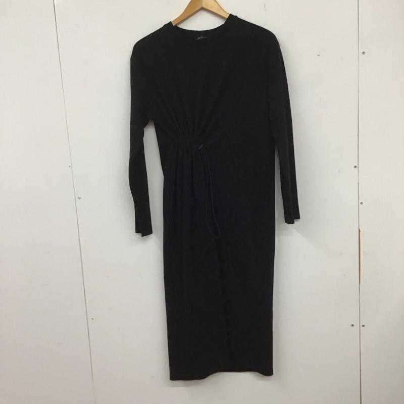 ザラ ZARA ワンピース ロングスカート 長袖ロングワンピース クルーネック フレアワンピース S 無地 黒 / ブラック /  レディース USED 古着 中古 10136023
