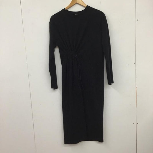 ザラ ZARA ワンピース ロングスカート 長袖ロングワンピース クルーネック フレアワンピース S 無地 黒 / ブラック /  レディース USED 古着 中古 10136023