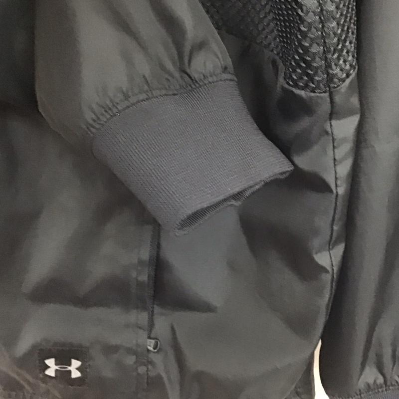 アンダーアーマー UNDER ARMOUR ジャケット、上着 ジャンパー、ブルゾン ジップアップパーカー ナイロンジャケット アウター XL ロゴ、文字 黒 / ブラック /  メンズ USED 古着 中古 10145017