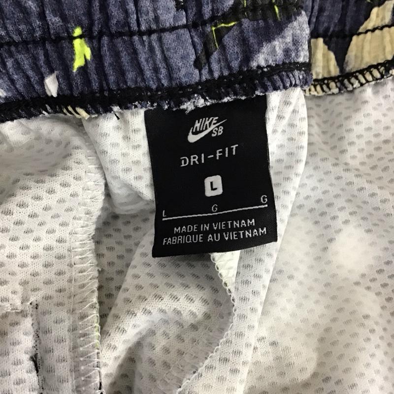 ナイキ NIKE パンツ ショートパンツ CI7344-010 L 総柄 マルチカラー / マルチカラー /  メンズ USED 古着 中古 10113969