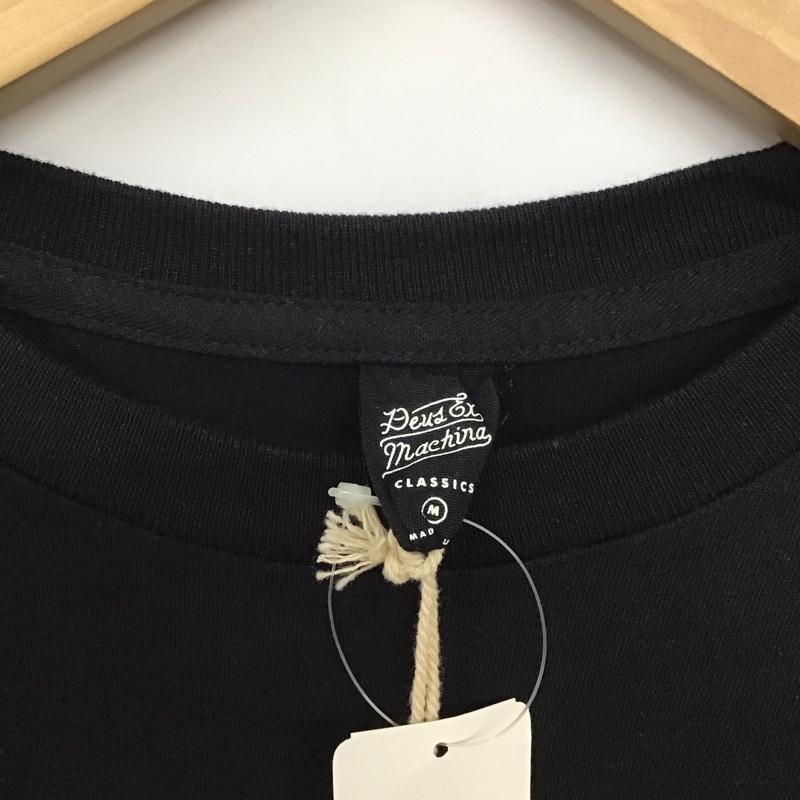 デウスエクスマキナ DEUS EX MACHINA Tシャツ 半袖 dmw41808a CAMPERDOWNADDRESSTシャツ 半袖カットソー M ロゴ、文字 黒 / ブラック /  メンズ USED 古着 中古 10130739