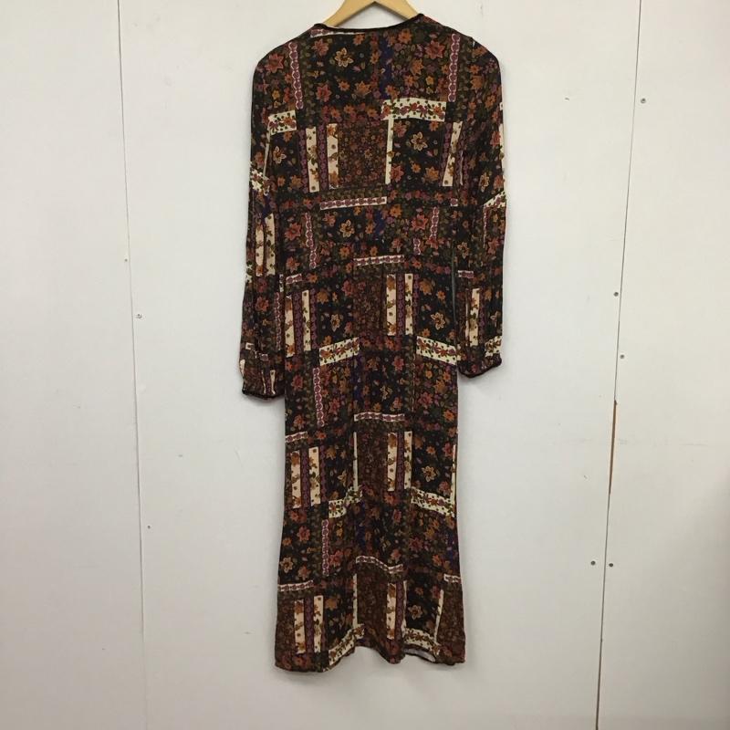 ザラ ZARA TRAFALUC ワンピース ロングスカート 長袖ロングワンピース Ｖネック フレアワンピース XS 総柄 マルチカラー / マルチカラー /  レディース USED 古着 中古 10136022