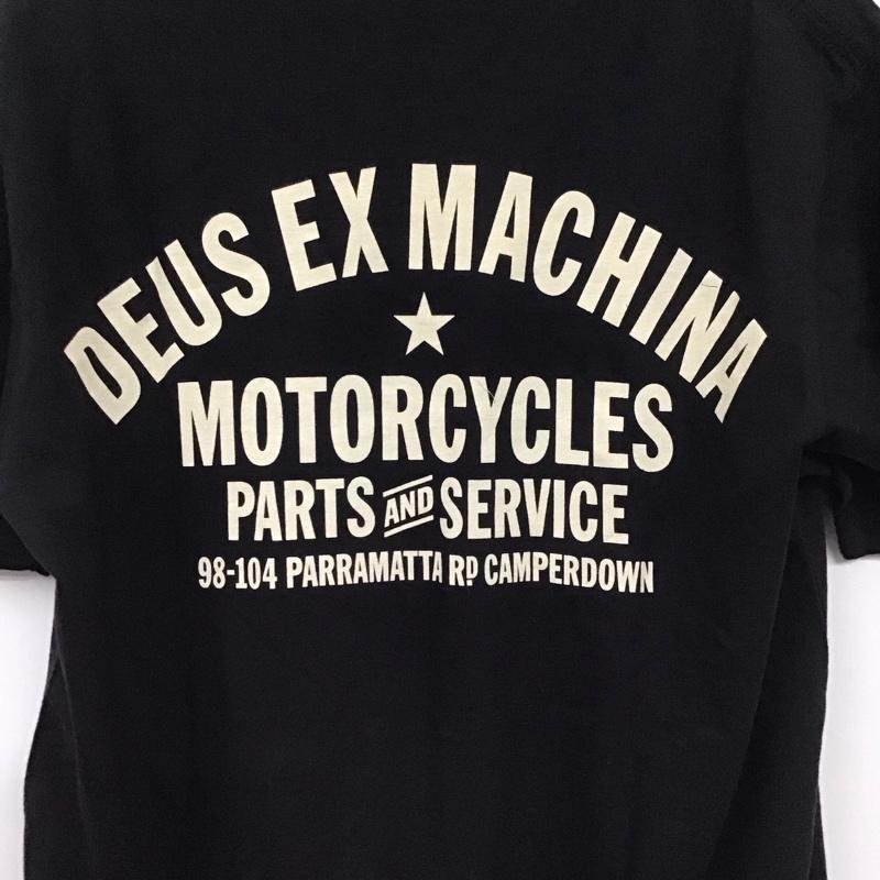 デウスエクスマキナ DEUS EX MACHINA Tシャツ 半袖 dmw41808a CAMPERDOWNADDRESSTシャツ 半袖カットソー M ロゴ、文字 黒 / ブラック /  メンズ USED 古着 中古 10130739