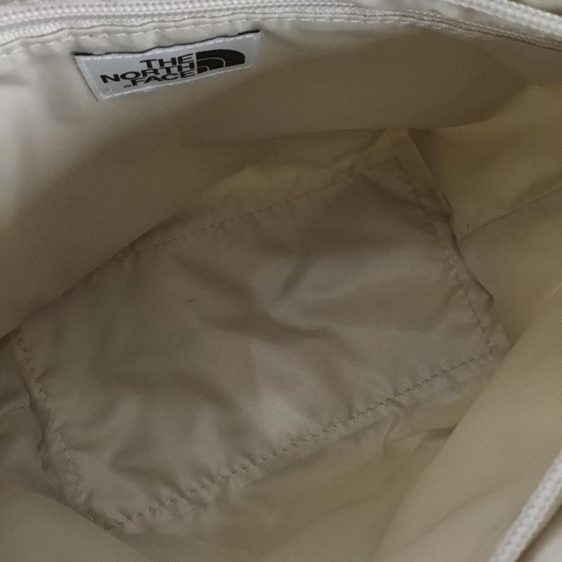 ザノースフェイス THE NORTH FACE ショルダーバッグ ショルダーバッグ NN2PP54K ロゴ、文字 アイボリー / アイボリー /  メンズ USED 古着 中古 10144932