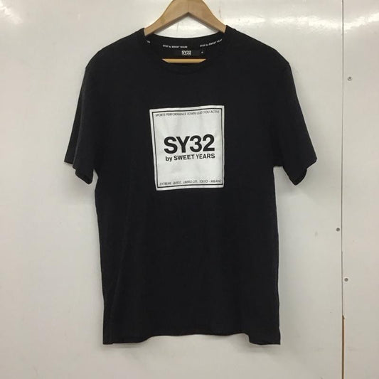 エスワイサーティトゥバイスィートイヤーズ SY32 by SWEET YEARS Tシャツ 半袖 半袖カットソー プリントTシャツ クルーネックカットソー XL ロゴ、文字 黒 / ブラック /  メンズ USED 古着 中古 10138958
