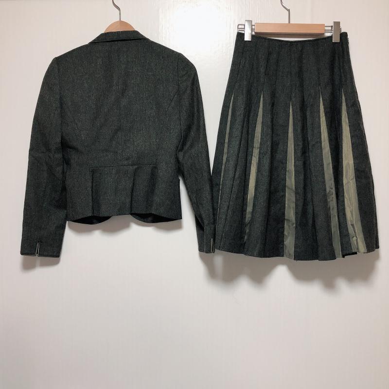 キヨコタカセ K.T KIYOKO TAKASE スーツ ひざ丈スカート 7 無地 灰 / グレー / X 金 / ゴールド /  レディース USED 古着 中古 10010139