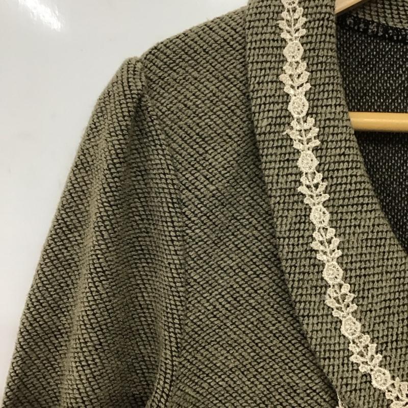 アクシーズファム axes femme カットソー 長袖 長袖カットソー プルオーバーシャツ フリルカラー M 総柄 マルチカラー / マルチカラー /  レディース USED 古着 中古 10147048