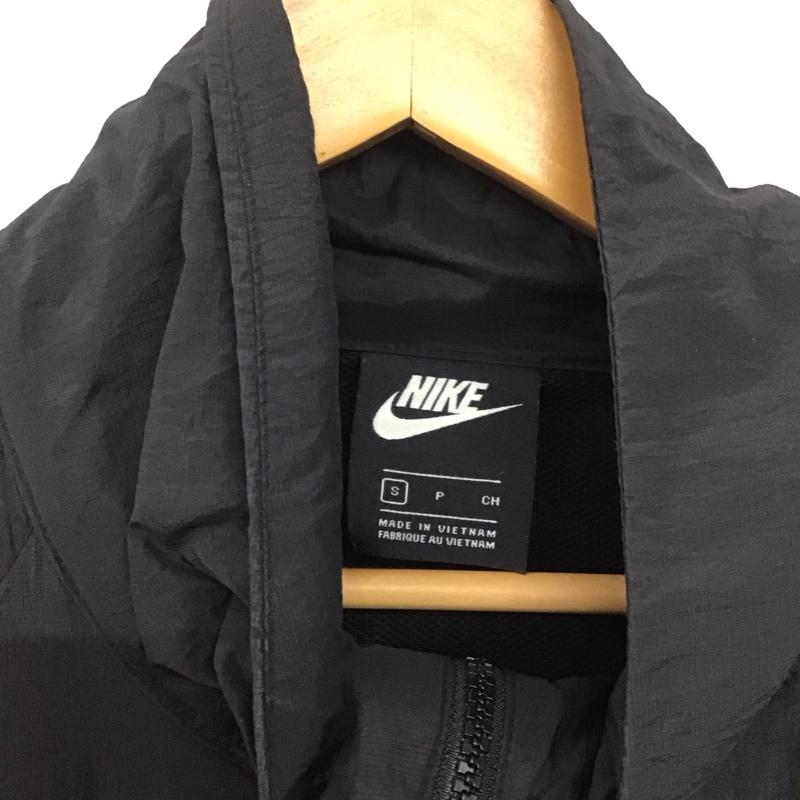 ナイキ NIKE ジャケット、上着 ジャケット、ブレザー CT1699-010 スウッシュウィメンズウーブンジャケット S ヒョウ柄・レオパード柄 黒 / ブラック /  レディース USED 古着 中古 10141967