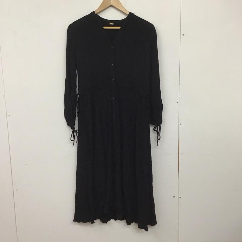 ミラオーウェン Mila Owen ワンピース ロングスカート 長袖ロングワンピース ノーカラーシャツワンピース フレアスカート フロントボタン 0 無地 黒 / ブラック /  レディース USED 古着 中古 10142045