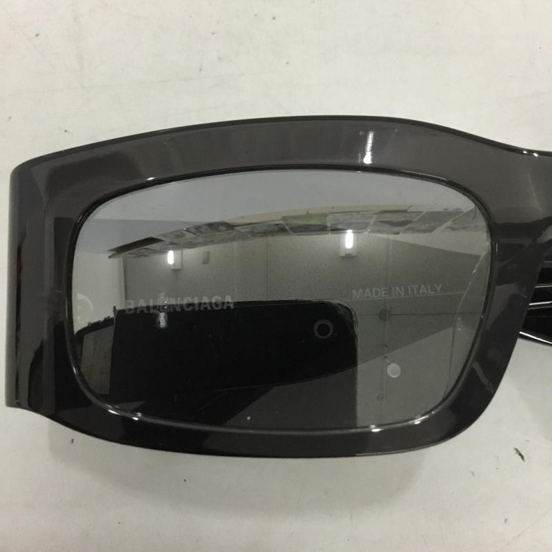 バレンシアガ BALENCIAGA めがね・サングラス サングラス BB0328S ミラーレンズ ロゴ、文字 黒 / ブラック /  レディース USED 古着 中古 10133932