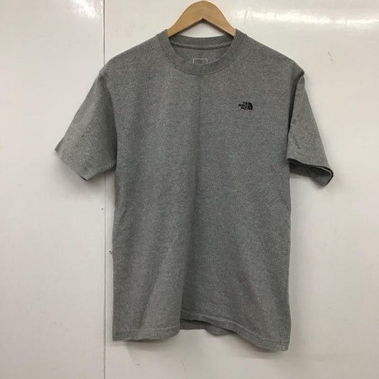 ザノースフェイス THE NORTH FACE Tシャツ 半袖 半袖カットソー プリントTシャツ クルーネックカットソー M ロゴ、文字 灰 / グレー /  メンズ USED 古着 中古 10132422