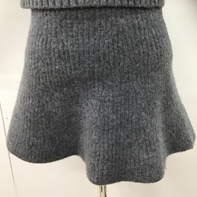 マウジー MOUSSY セットアップ セットアップ 010GAS70-6080 BANANA SLEEVE WOOL KNIT ニットトップス ニットスカート FREE 無地 灰 / グレー /  レディース USED 古着 中古 10147167