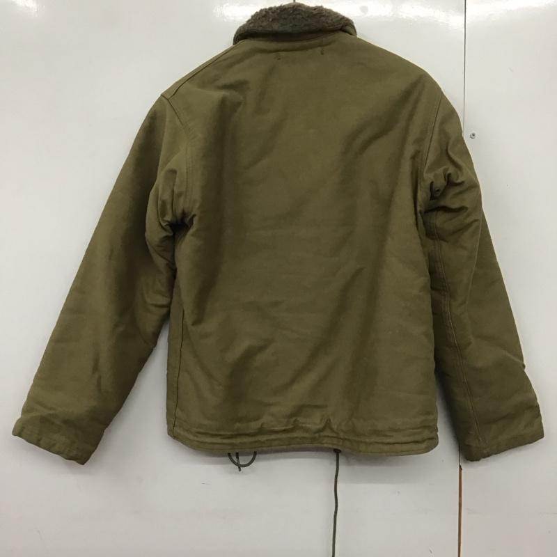 テーラートウヨウ TAILOR TOYO ジャケット、上着 ジャケット、ブレザー ミリタリージャケット 前ボタンジャケット スタンドネック S ロゴ、文字 カーキ / カーキ /  メンズ USED 古着 中古 10141392