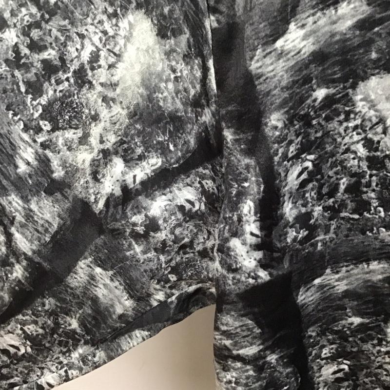 ハレ HARE シャツ、ブラウス 長袖 ha020048tr 長袖シャツ 柄シャツ ノーカラーシャツ プリントシャツ M 総柄 白 / ホワイト / X 黒 / ブラック /  メンズ USED 古着 中古 10106739