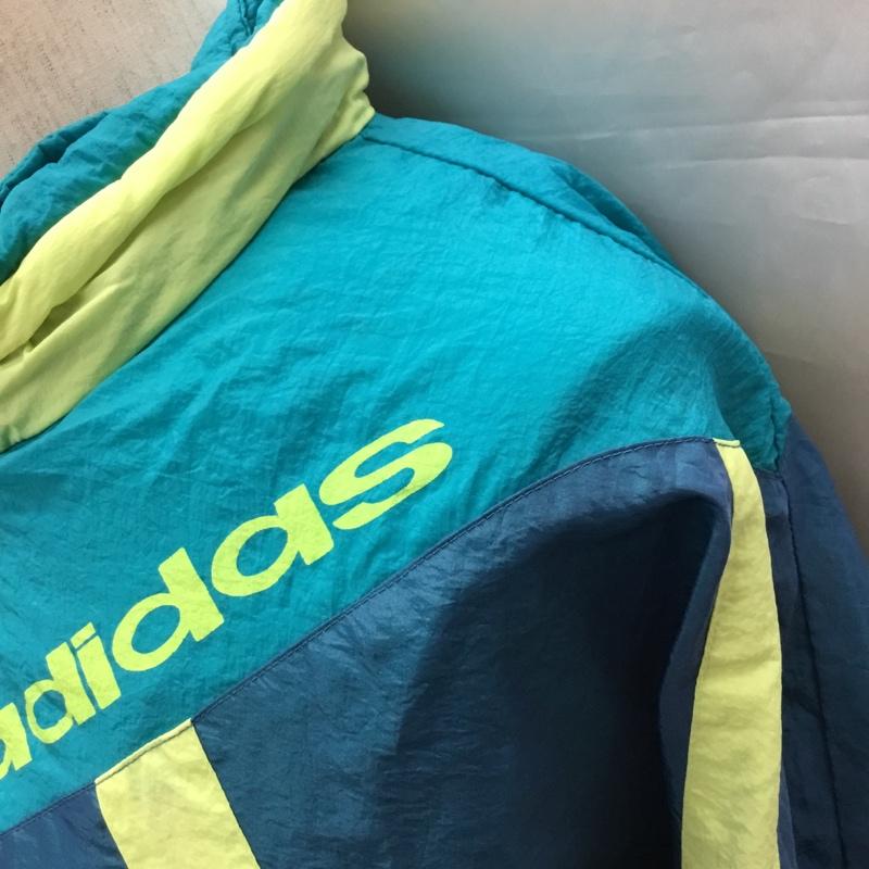 アディダス adidas ジャケット、上着 ジャンパー、ブルゾン ジップアップジャケット ジャンパー アウター ナイロンジャケット スポーツウェア L ロゴ、文字 マルチカラー / マルチカラー /  メンズ USED 古着 中古 10111616