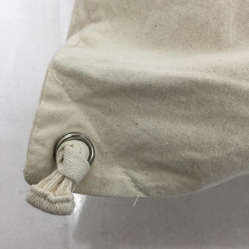 メゾンキツネ MAISON KITSUNE リュックサック、デイパック リュックサック、デイバッグ TOTE BACKPACK RESTING FOX プリント アイボリー / アイボリー /  メンズ USED 古着 中古 10143551