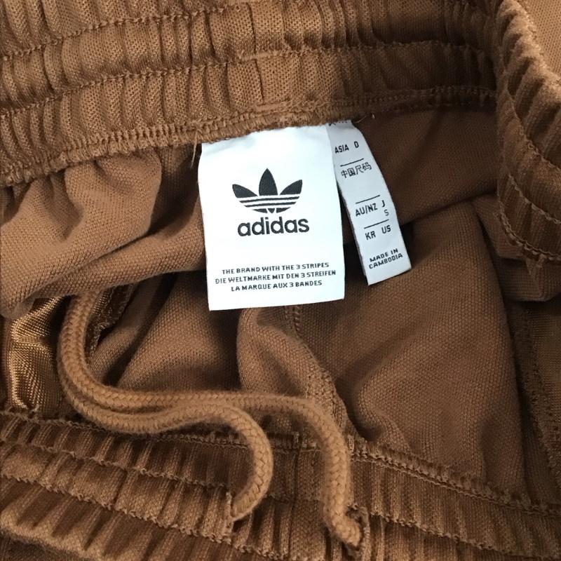 アディダス adidas パンツ ワークパンツ、ペインターパンツ iz2476 バギーフィットファイヤーバードトラックパンツ ワイドパンツ S ロゴ、文字 茶 / ブラウン /  メンズ USED 古着 中古 10130824