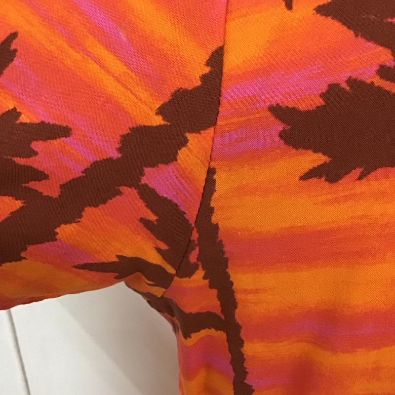 ネフ NEFF シャツ、ブラウス 半袖 18P50002 アロハシャツ M 総柄 マルチカラー / マルチカラー /  メンズ USED 古着 中古 10114035