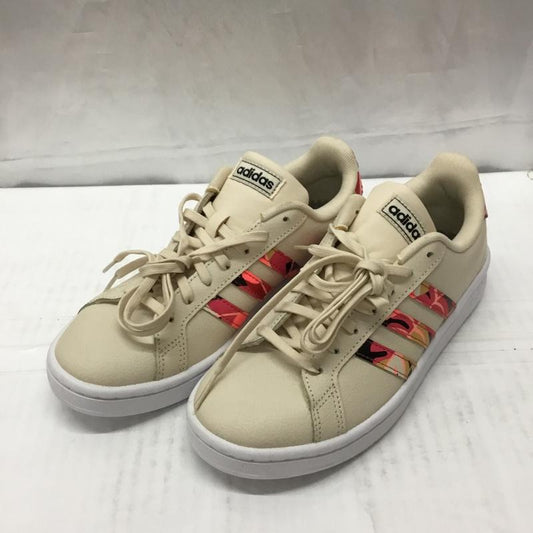 アディダス adidas スニーカー スニーカー FW6659 グランドコート LEA W 23.5cm 23.5cm ロゴ、文字 ベージュ / ベージュ / X 白 / ホワイト /  レディース USED 古着 中古 10110608
