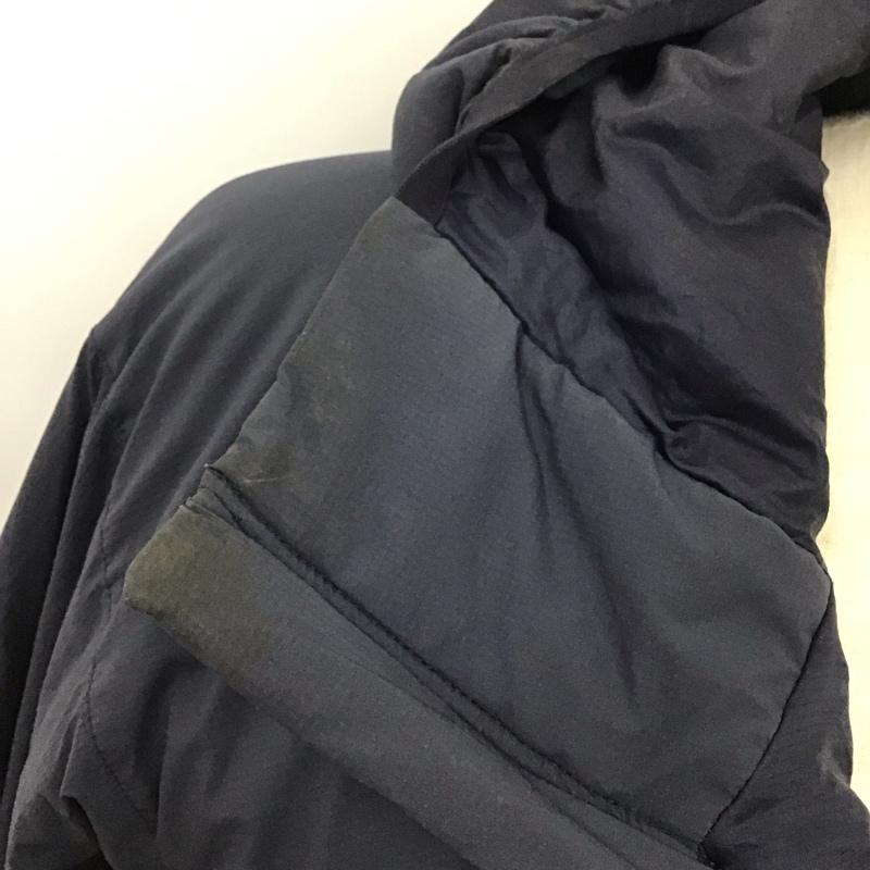 アークテリクス ARC TERYX ジャケット、上着 ジャンパー、ブルゾン AtomHoody ジップアップパーカージャケット アウター ダウンジャケット M ロゴ、文字 紺 / ネイビー /  メンズ USED 古着 中古 10119489