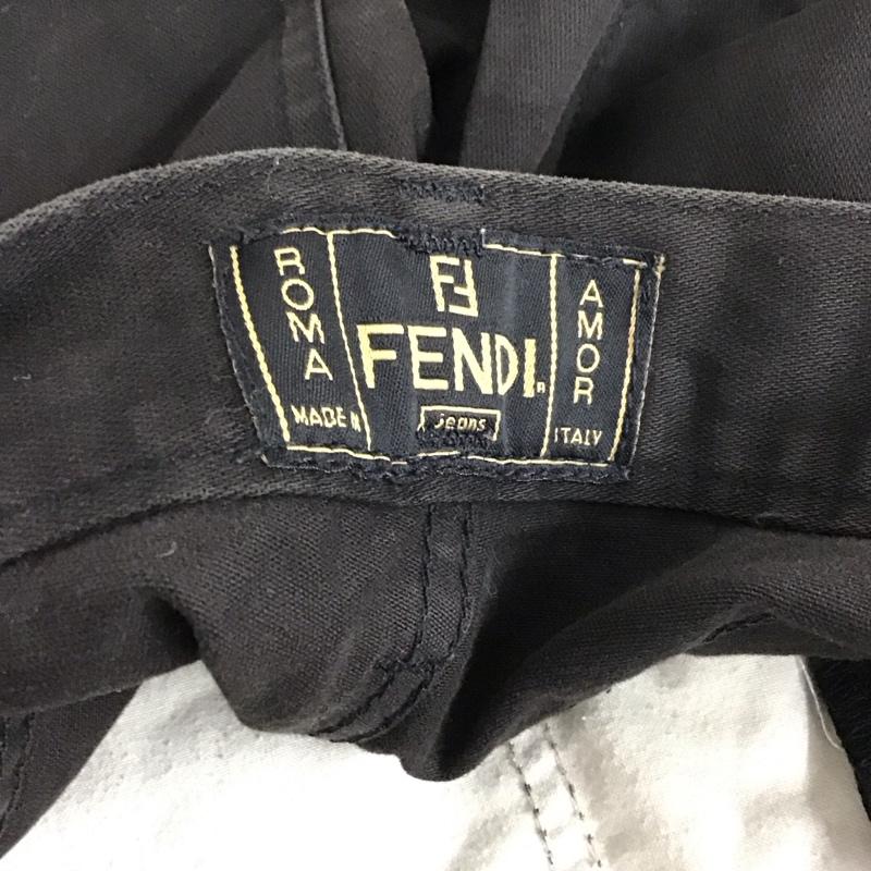フェンディ FENDI パンツ デニム、ジーンズ カジュアルパンツ スリムパンツ 27インチ ロゴ、文字 黒 / ブラック /  レディース USED 古着 中古 10130647
