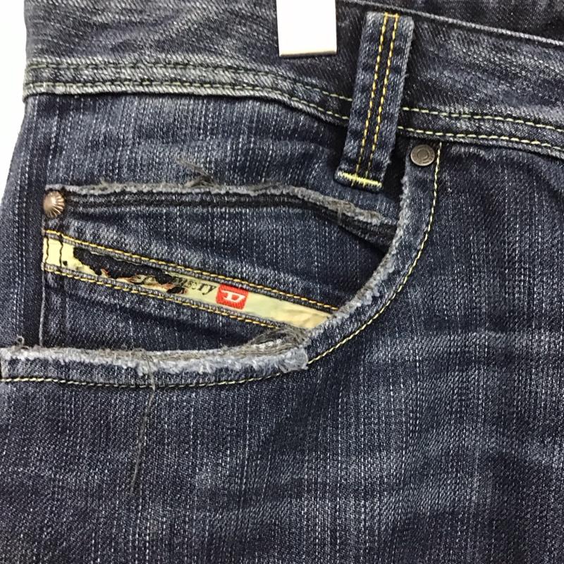 ディーゼル DIESEL パンツ デニム、ジーンズ デニムパンツ ストレートパンツ スリムパンツ カジュアルパンツ 33インチ 無地 インディゴ / インディゴ /  メンズ USED 古着 中古 10122045
