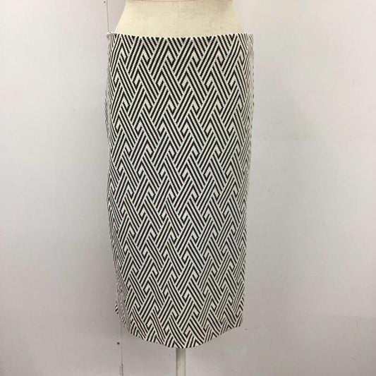 ザラ ZARA TRAFALUC スカート ひざ丈スカート 5039 412 064 タイトスカート L 総柄 白 / ホワイト / X 黒 / ブラック /  レディース USED 古着 中古 10112171