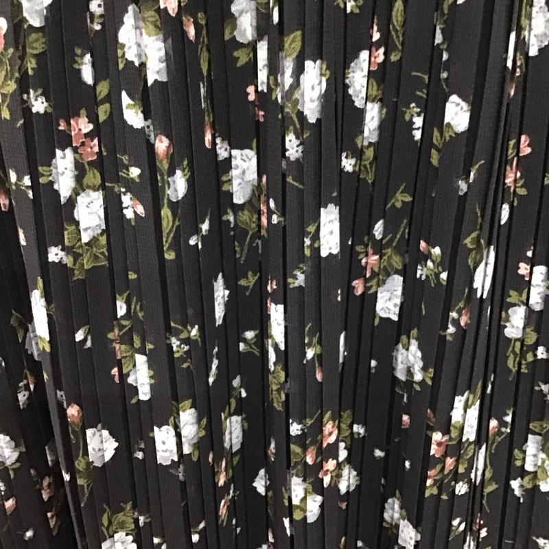 マジェスティックレゴン MAJESTIC LEGON ワンピース ロングスカート 1096065223 ボウタイプリーツフラワーワンピ M 総柄 X 花柄 黒 / ブラック /  レディース USED 古着 中古 10121184