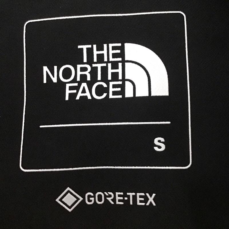 ザノースフェイス THE NORTH FACE ジャケット、上着 ジャケット、ブレザー np61800 マウンテンジャケット ジップアップジャケット S ロゴ、文字 黒 / ブラック /  メンズ USED 古着 中古 10131271