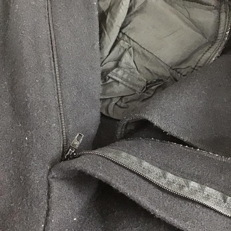 ラフシモンズ RAF SIMONS パンツ ショートパンツ ショートパンツ ハーフパンツ カジュアルパンツ 48 無地 黒 / ブラック /  メンズ USED 古着 中古 10106562