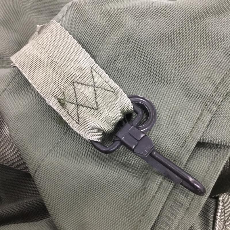 古着 USED リュックサック、デイパック リュックサック、デイバッグ ミリタリーバッグ US ロゴ、文字 カーキ / カーキ /  メンズ USED 古着 中古 10142823