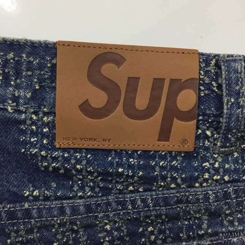 シュプリーム Supreme パンツ デニム、ジーンズ デニムパンツ ストレートパンツ ワイドパンツ カジュアルパンツ 34 ロゴ、文字 インディゴ / インディゴ /  メンズ USED 古着 中古 10114798