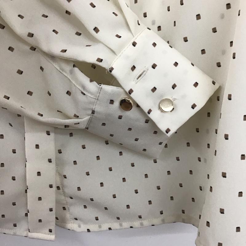 インデックス index シャツ、ブラウス 長袖 長袖シャツ ノーカラーシャツ M プリント 白 / ホワイト /  レディース USED 古着 中古 10132944