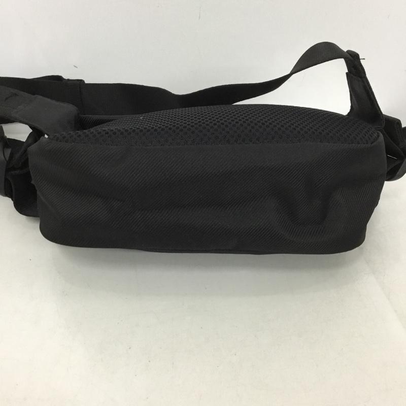 アディダス adidas ウエストバッグ ウエストバッグ ロゴ、文字 黒 / ブラック /  メンズ USED 古着 中古 10148457