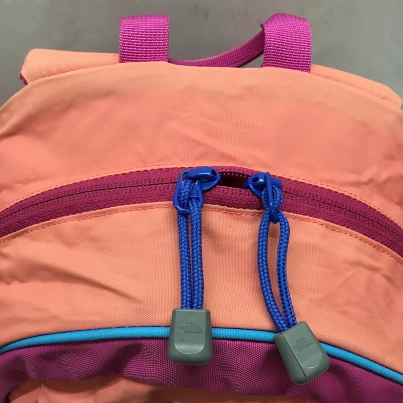 ザノースフェイス THE NORTH FACE バッグ バッグ NMJ71251 SMALL DAY スモールデイ キッズ リュック デイバッグ ロゴ、文字 桃 / ピンク / X 青 / ブルー / X マゼンタ / マゼンタ /  ガールズ USED 古着 中古 10108075
