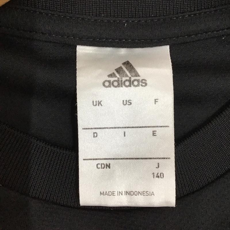 アディダス adidas Tシャツ 半袖 140cm キッズ スポーツウェア 140cm ロゴ、文字 黒 / ブラック /  ボーイズ USED 古着 中古 10116915