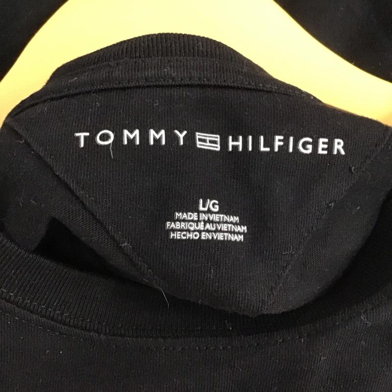 トミーヒルフィガー TOMMY HILFIGER Tシャツ 半袖 半袖カットソー プリントTシャツ クルーネックカットソー L ロゴ、文字 黒 / ブラック /  メンズ USED 古着 中古 10128693
