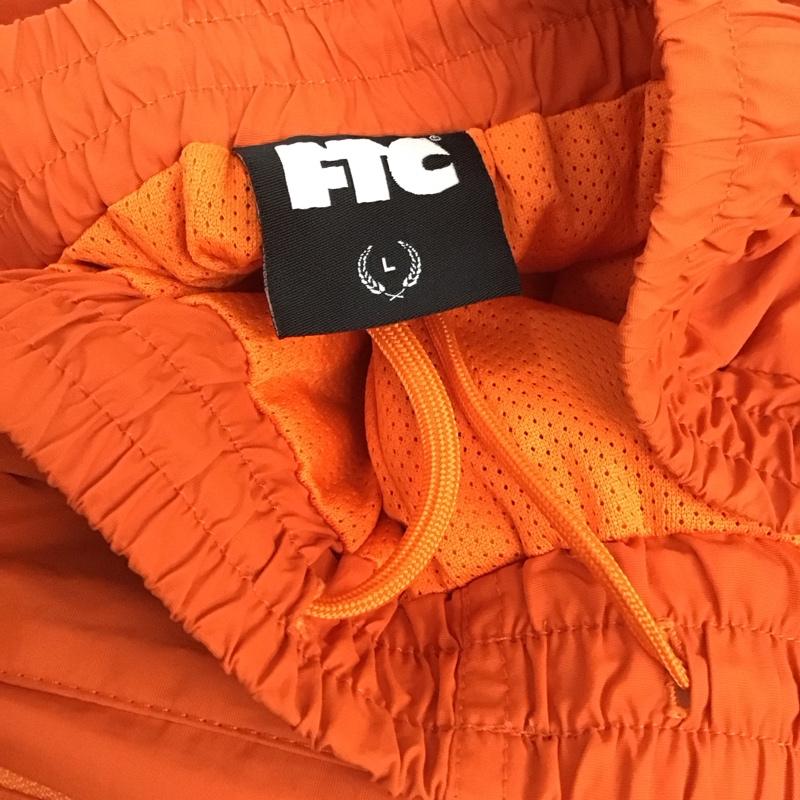 エフティーシー FTC パンツ ワークパンツ、ペインターパンツ ワークパンツ ナイロンパンツ ワイドパンツ 裾ジップ L 無地 橙 / オレンジ /  メンズ USED 古着 中古 10137367