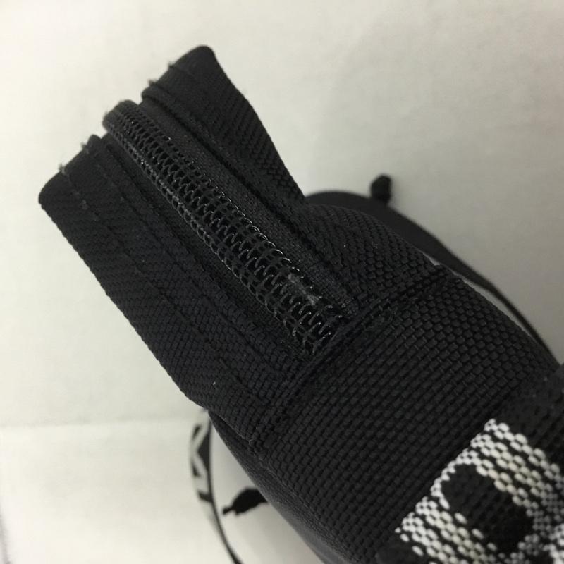 シュプリーム Supreme ショルダーバッグ ショルダーバッグ 18SS Shoulder Bag ロゴ、文字 黒 / ブラック /  メンズ USED 古着 中古 10141651