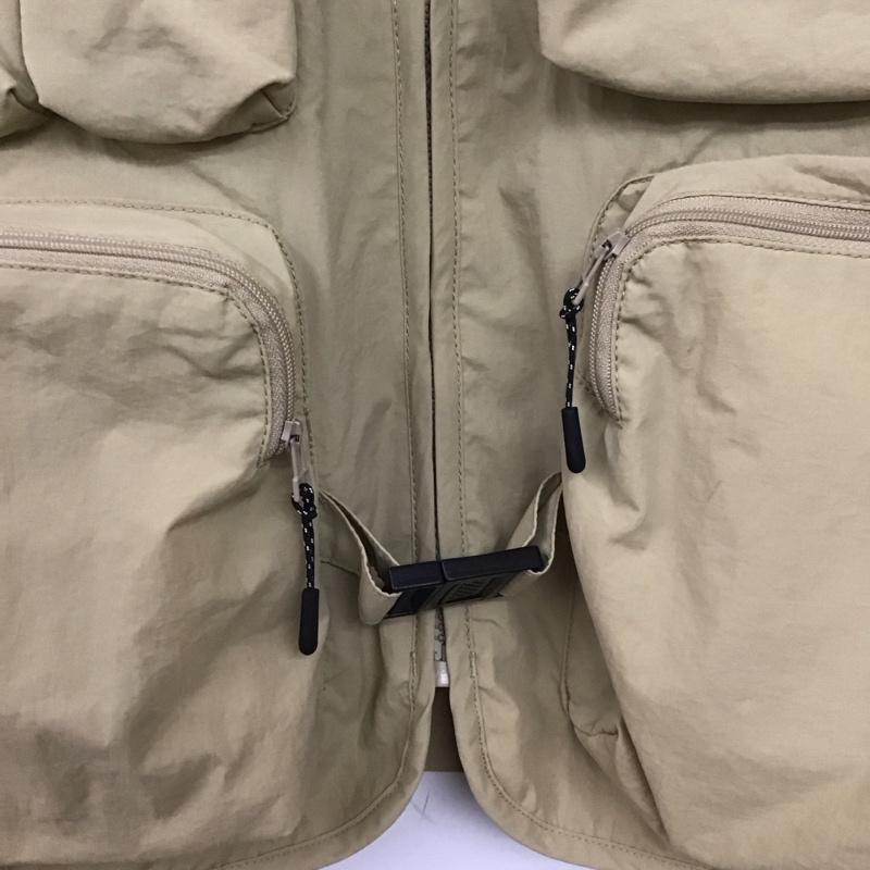 キャンプセブン CAMP7 ベスト ベスト ジップアップベスト ノースリーブカットソー アウター M ロゴ、文字 ベージュ / ベージュ /  メンズ USED 古着 中古 10141358