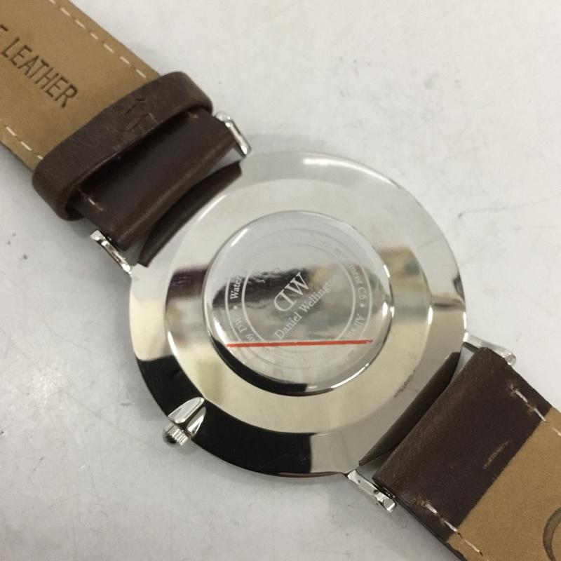 ダニエルウェリントン Daniel Wellington 腕時計 アナログ（クォーツ式） 0209DW レザーベルト 箱有 ロゴ、文字 茶 / ブラウン /  メンズ USED 古着 中古 10134917