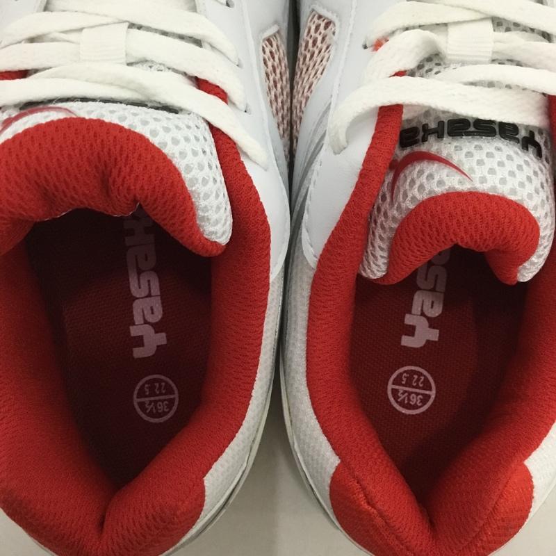 ヤサカ YASAKA スニーカー スニーカー E-200 ジェット インパクト 卓球シューズ 22.5cm 箱有 22.5cm ロゴ、文字 白 / ホワイト / X 赤 / レッド /  レディース USED 古着 中古 10147914