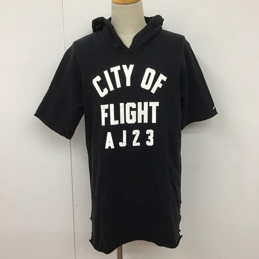 エアジョーダン AIR JORDAN パーカー 半袖 911317-010 SPORTSWEARSHORTSLEEVEHOODEDTOP 半袖パーカー M ロゴ、文字 黒 / ブラック /  メンズ USED 古着 中古 10109793