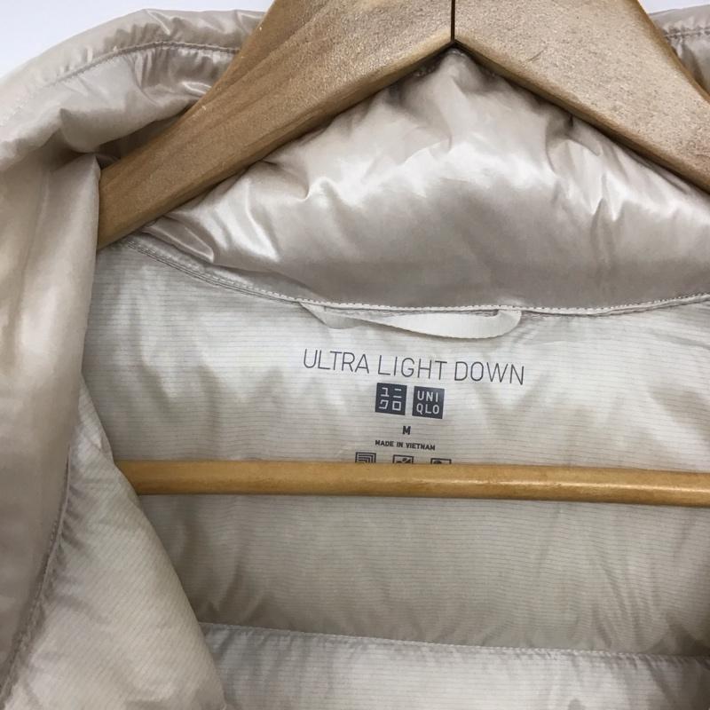 ユニクロ UNIQLO ジャケット、上着 ジャケット、ブレザー 211-450456 ウルトラライトダウンシャイニーボリュームジャケット M 無地 オフホワイト / オフホワイト /  レディース USED 古着 中古 10138683