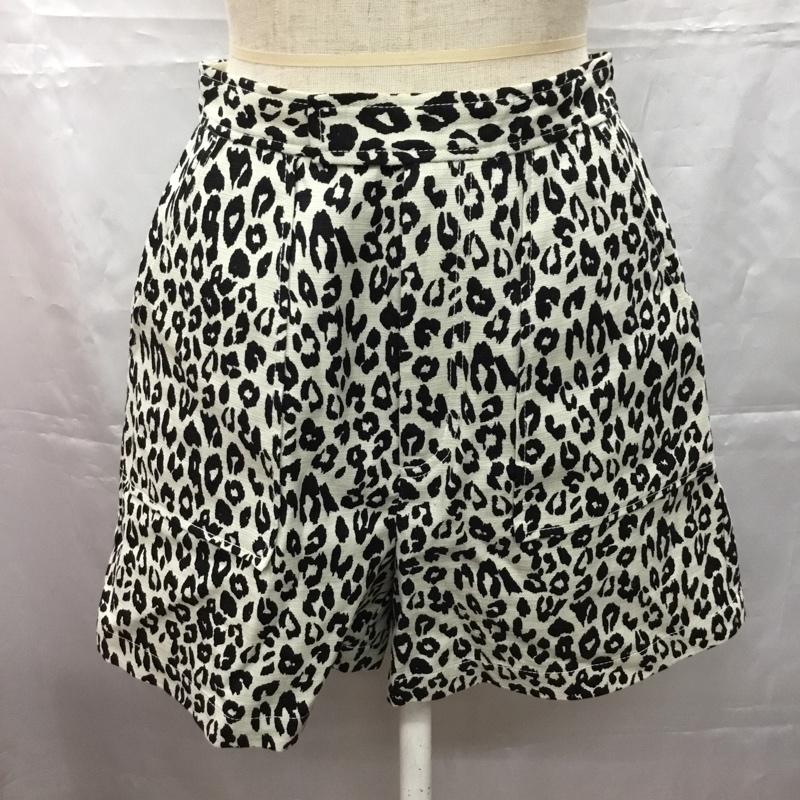 スライ SLY パンツ ショートパンツ 030esr31-4570 ショートパンツ ハーフパンツ カジュアルパンツ 2 ヒョウ柄・レオパード柄 白 / ホワイト / X 黒 / ブラック /  レディース USED 古着 中古 10107421