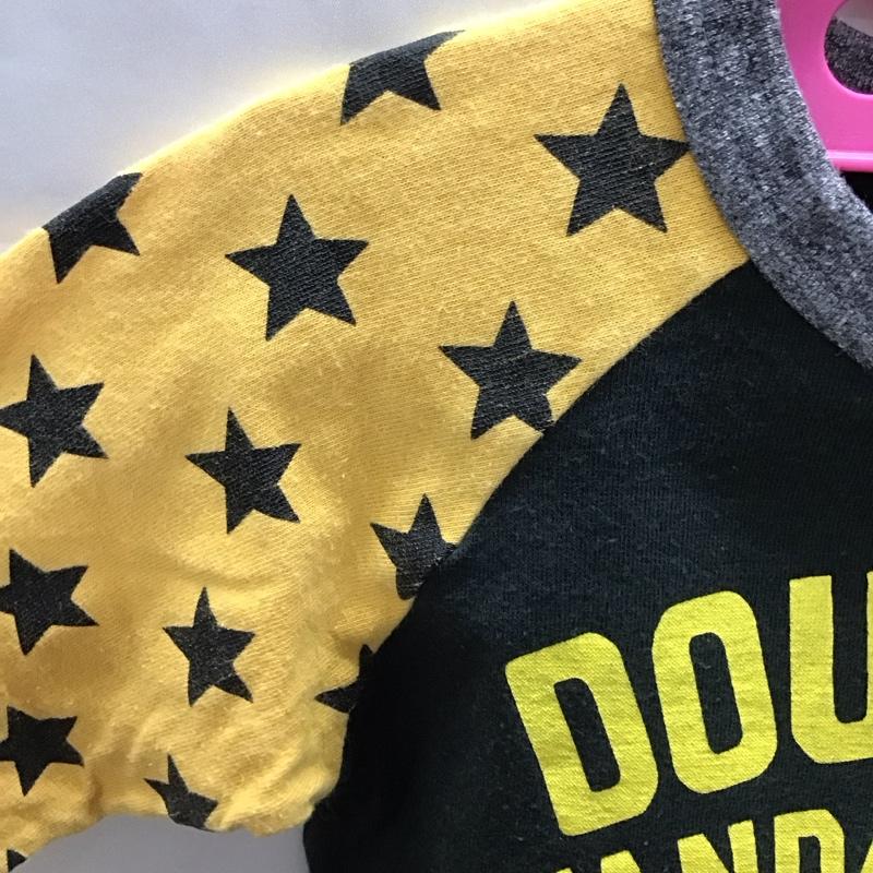 ダブルB Double B Tシャツ 七分袖 63-5202-561-13 ラグランスリーブ 星 キッズ 100cm 100cm ロゴ、文字 黒 / ブラック / X 青 / ブルー / X 黄 / イエロー /  ボーイズ USED 古着 中古 10116902