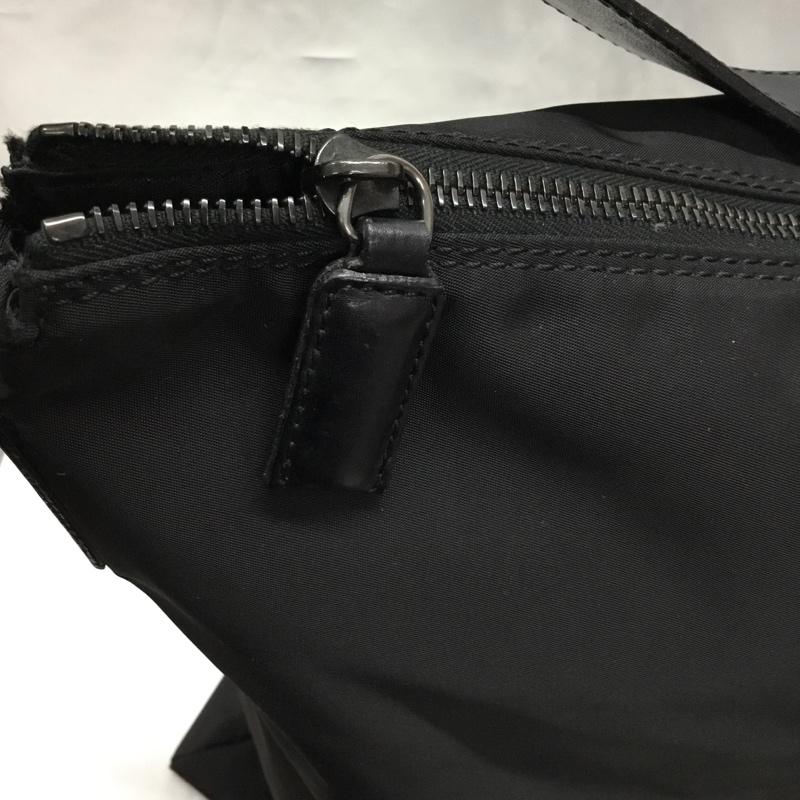 フェンディ FENDI トートバッグ トートバッグ 24-B 14564 ワンショルダー ショルダーバッグ ロゴ、文字 黒 / ブラック /  レディース USED 古着 中古 10106485