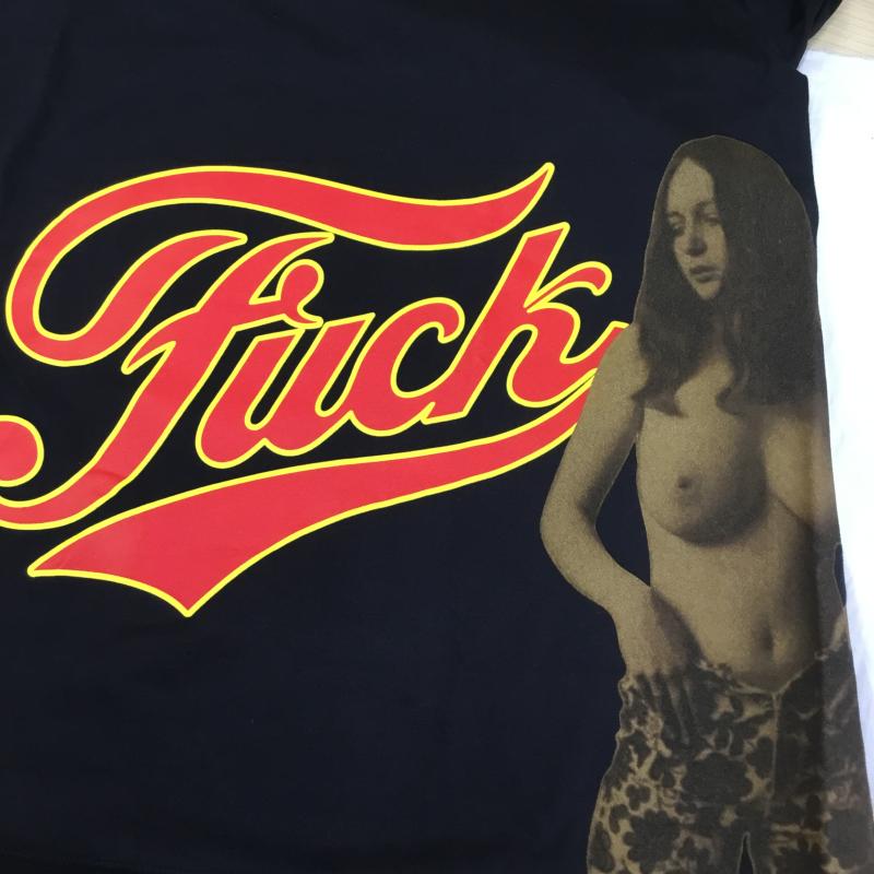 シュプリーム Supreme Tシャツ 半袖 Hysteric Glamour × Supreme　24AW　Fuck Tee L プリント 黒 / ブラック / X 赤 / レッド / X 黄 / イエロー / X 茶 / ブラウン / X ベージュ / ベージュ /  メンズ USED 古着 中古 10127968