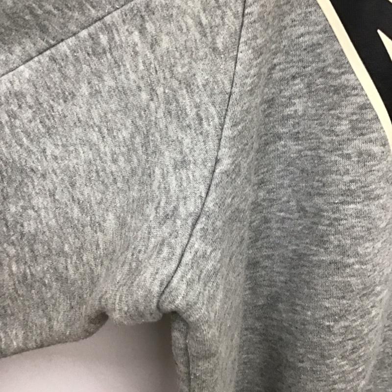 ナイキ NIKE トレーナー 長袖 ar1823-063 NIKENik AirFleeceCrewSweat 長袖トレーナー プルオーバー L ロゴ、文字 灰 / グレー /  メンズ USED 古着 中古 10130645