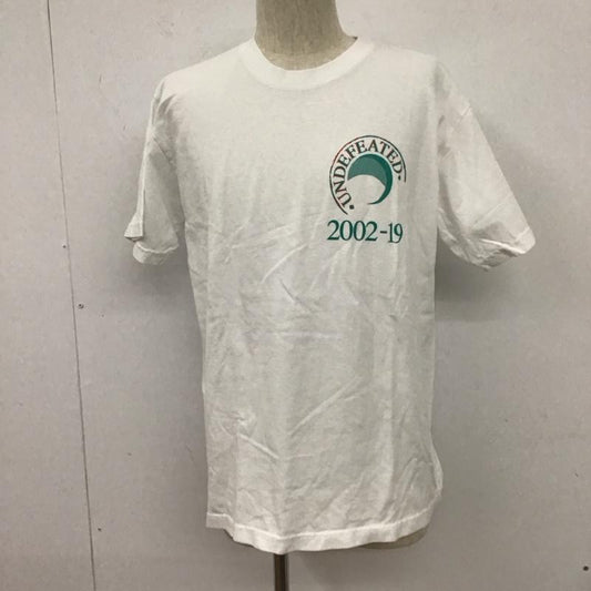 アンディフィーテッド UNDEFEATED Tシャツ 半袖 M プリント 白 / ホワイト /  メンズ USED 古着 中古 10106540
